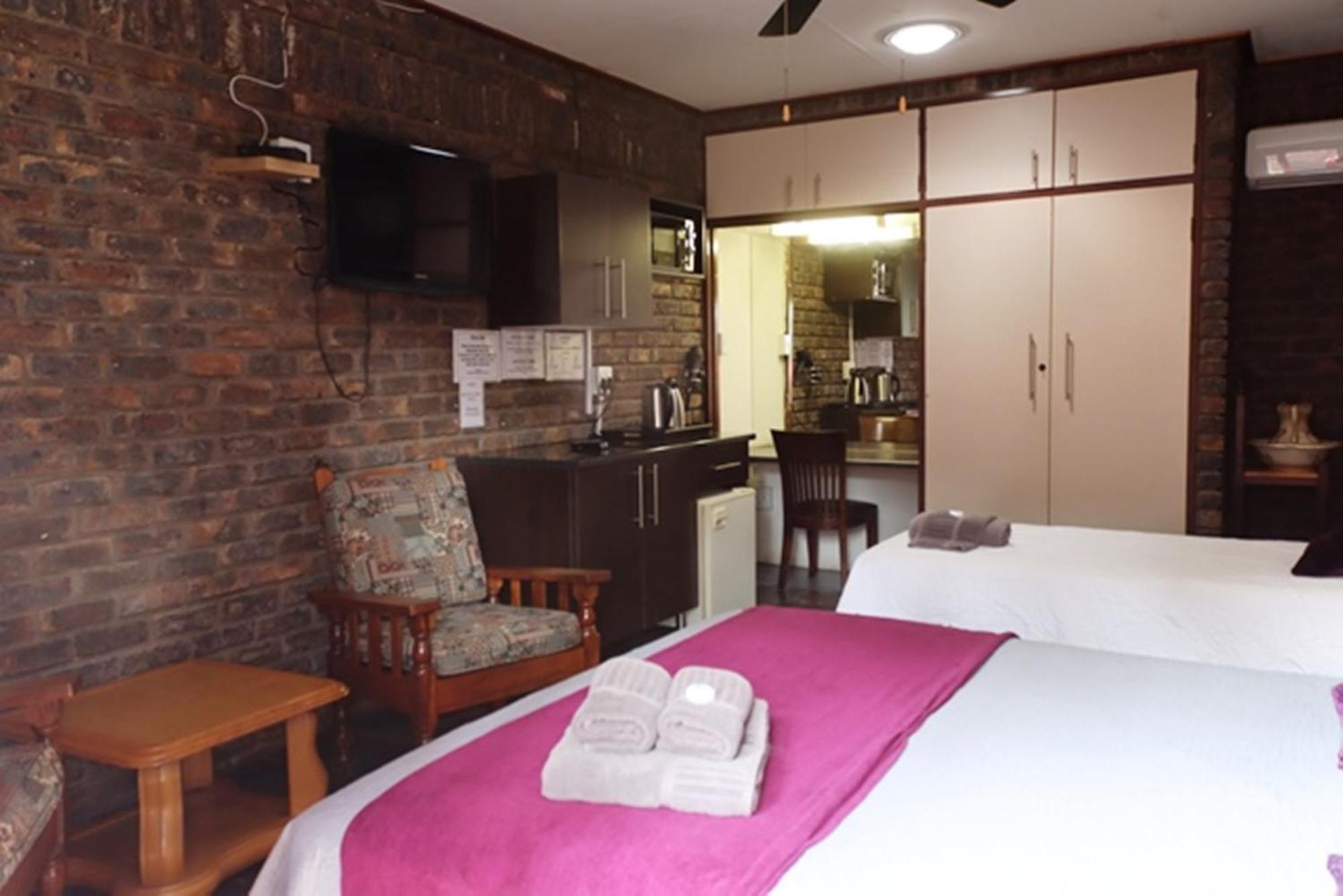Royal Game Guest House Пгалаборва Екстер'єр фото
